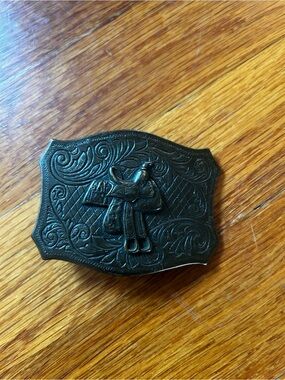 Western Saddle Embossed Belt Buckle